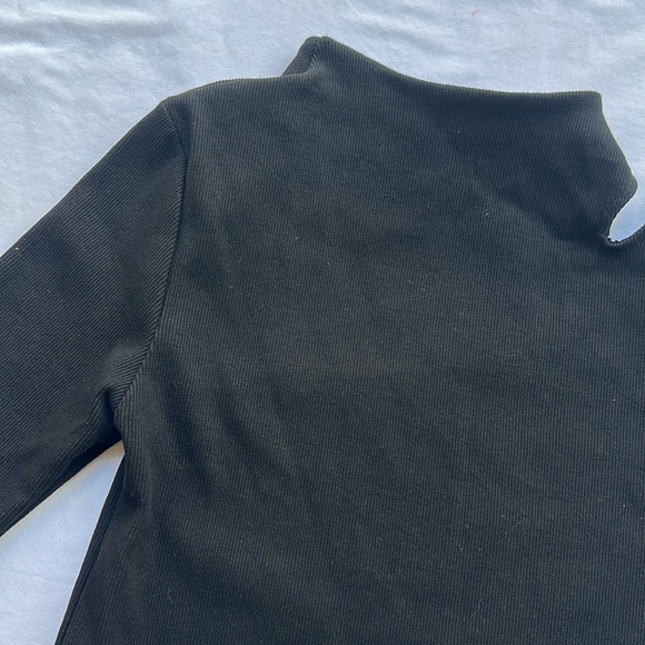 NWT Anthropologie Asymmetrical Cut Out Ribbed Knit Top-Size Small - Picture 7 of 9